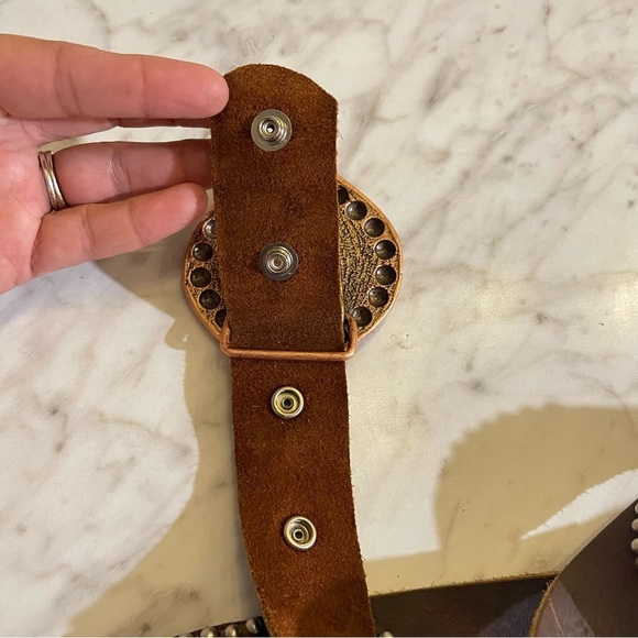 Leatherock Soft Genuine 100% Leather Turquoise studded belt - Picture 12 of 14